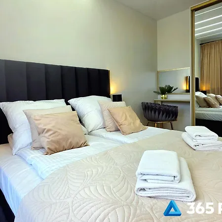 365pam - Gold Perlowa Przystan Apartman *